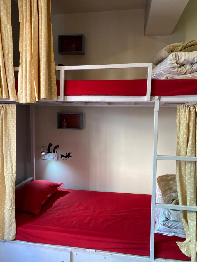Ostello Tag Along Backpackers Gangtok Esterno foto
