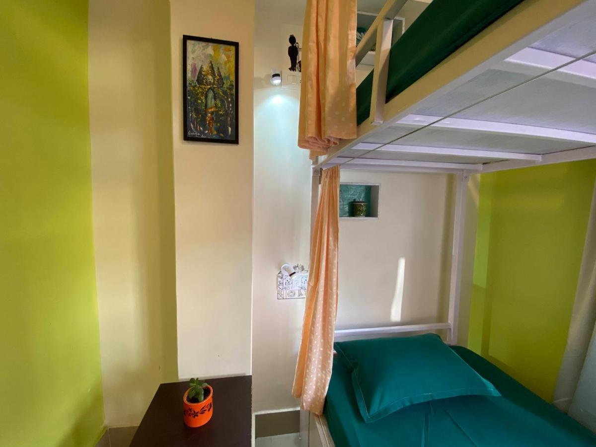 Ostello Tag Along Backpackers Gangtok Esterno foto